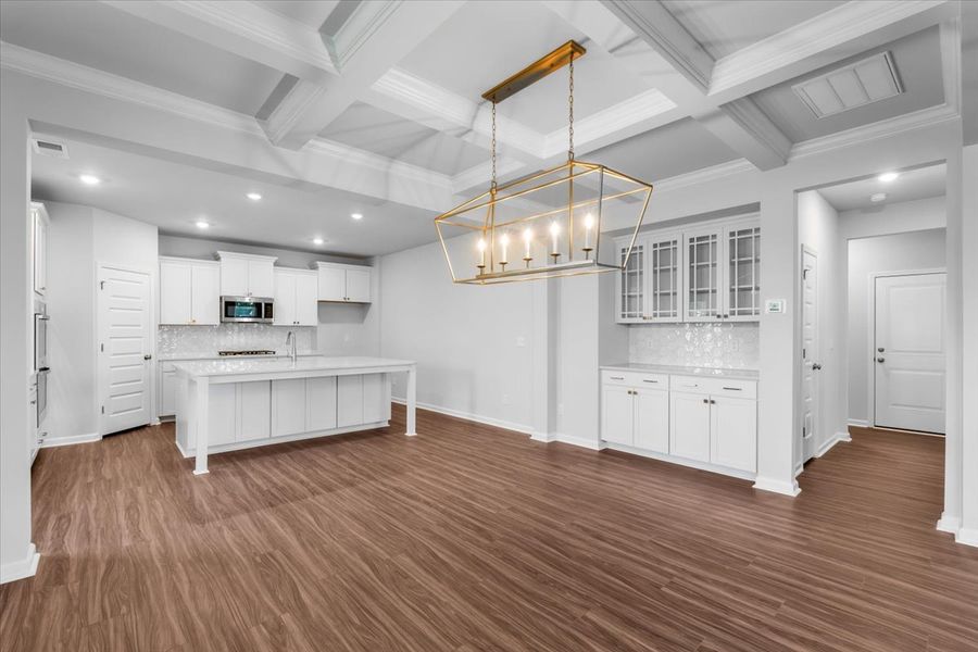 Spacious, unfurnished interior of a new home in Fieldstone, Lexington (Image 27).