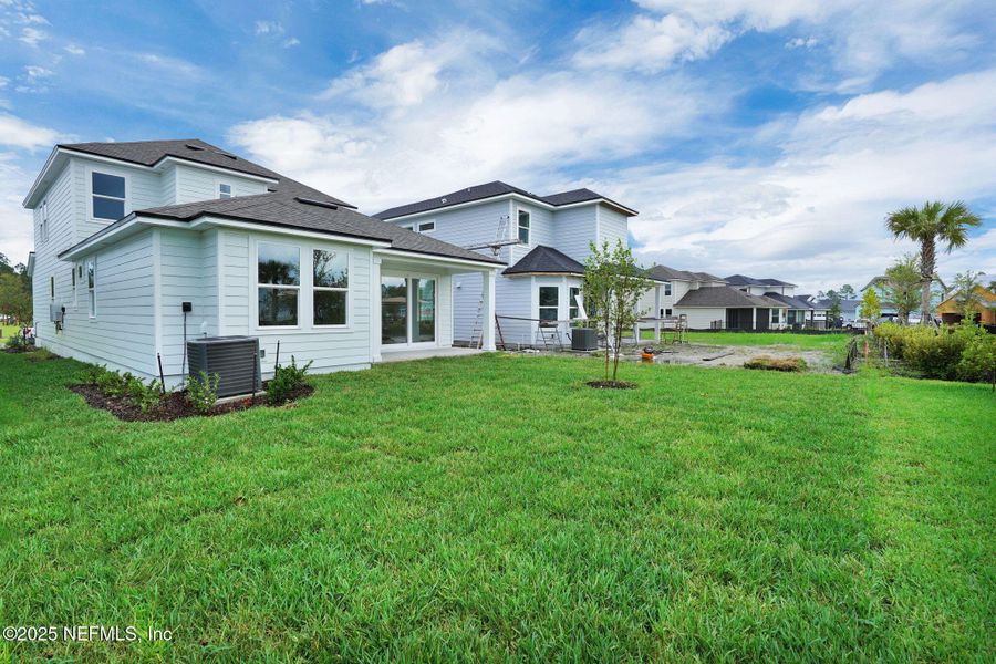 Exterior details and patio area of a home in Crosswinds at Nocatee, Ponte Vedra (Image 21).
