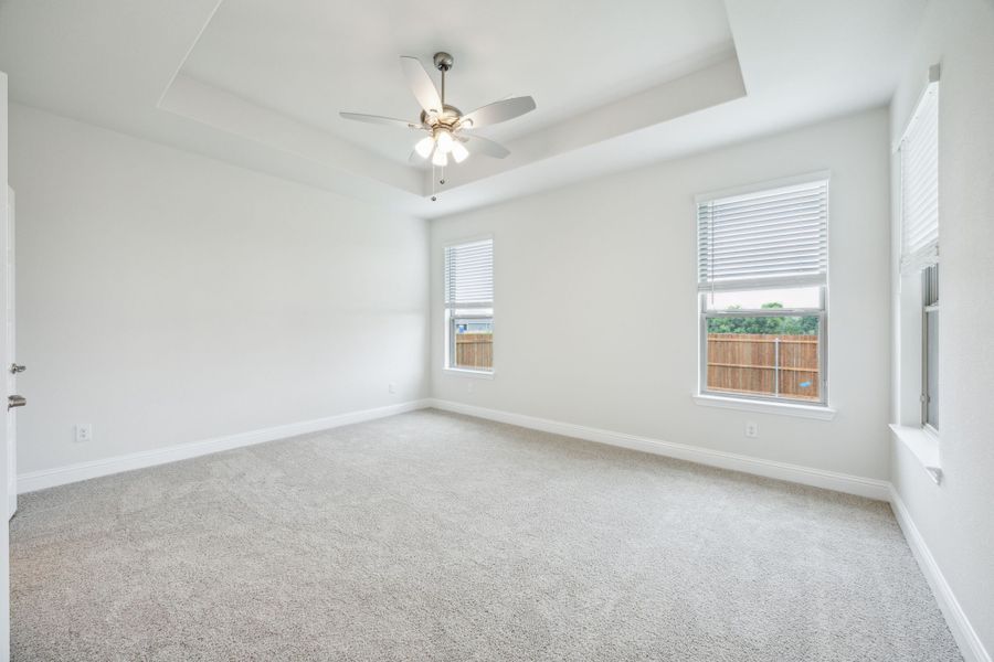 Spacious, unfurnished interior of a new home in Summer Crest, Fort Worth (Image 27). Spacious, unfurnished interior of a new home in Summer Crest, Fort Worth (Image 27).