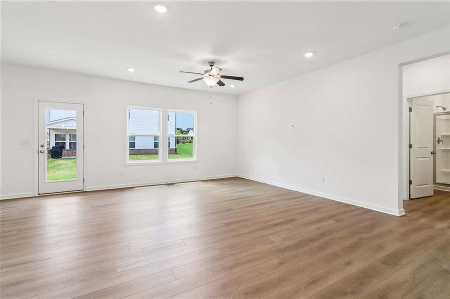 Spacious, unfurnished interior of a new home in Eastlyn Crossing, Flowery Branch (Image 14). Spacious, unfurnished interior of a new home in Eastlyn Crossing, Flowery Branch (Image 14).