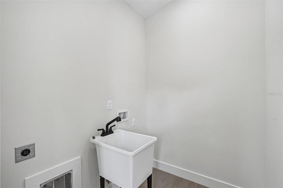 Furnished interior view inside a new home in , Largo (Image 7).