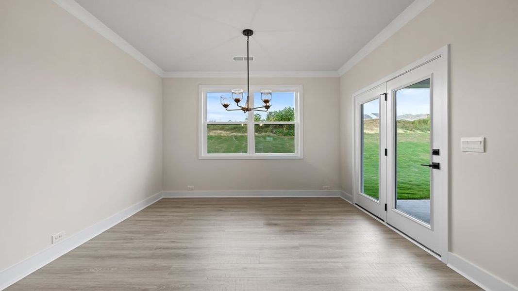 Spacious, unfurnished interior of a new home in Cottonwood Ridge, Piedmont (Image 23).