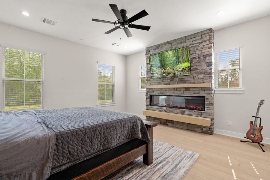Furnished interior view inside a new home in , Montgomery (Image 31).