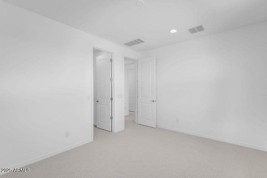 8825 W Vermont Avenue - Ready Now 8825 W Vermont Avenue - Ready Now