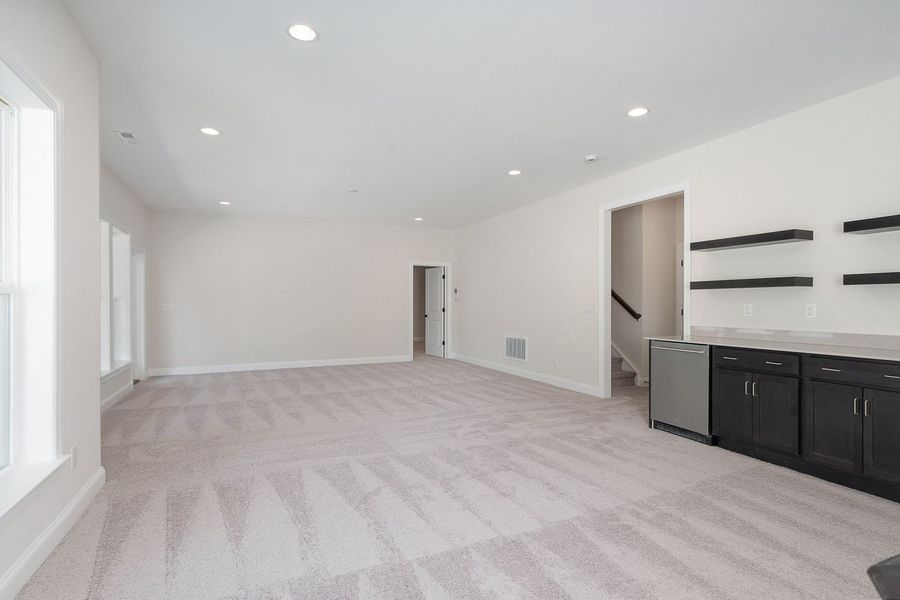 Representative unfurnished interior of a home built from the Harvard by Greybrook Homes in Harbor Watch, Statesville (Image 22).