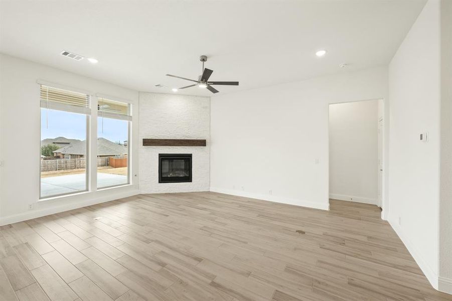 Spacious, unfurnished interior of a new home in Mockingbird Heights Classic 80, Midlothian (Image 24).