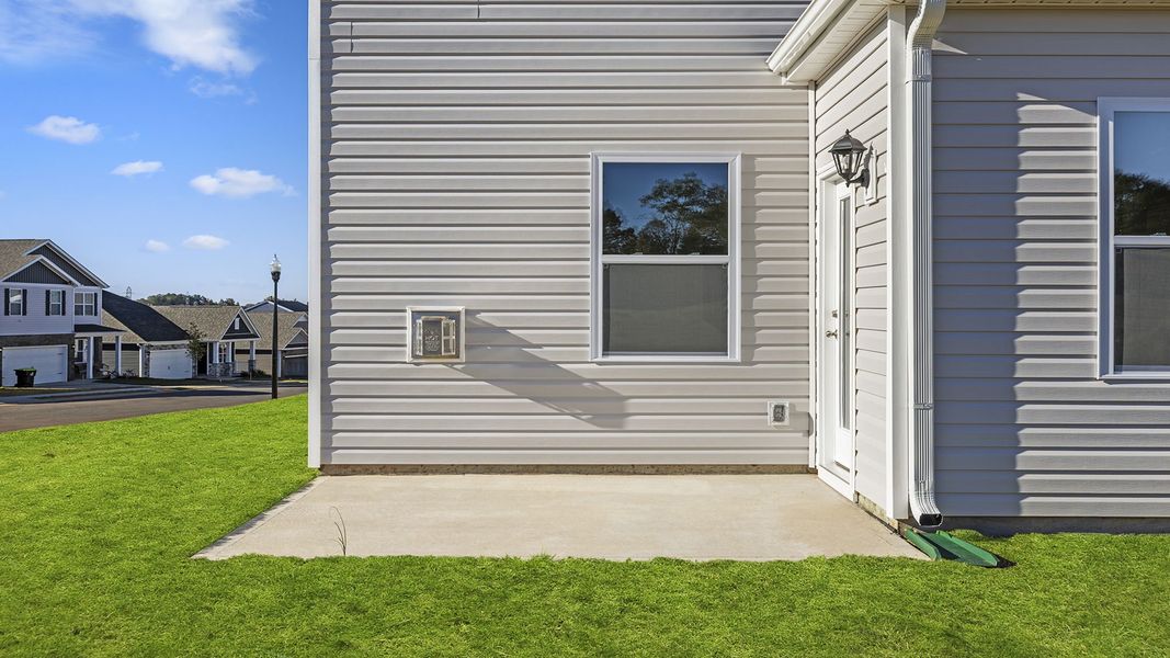 Representative exterior details of a home built from the SALEM by D.R. Horton in Woodglen, Piedmont (Image 2). Representative exterior details of a home built from the SALEM by D.R. Horton in Woodglen, Piedmont (Image 2).