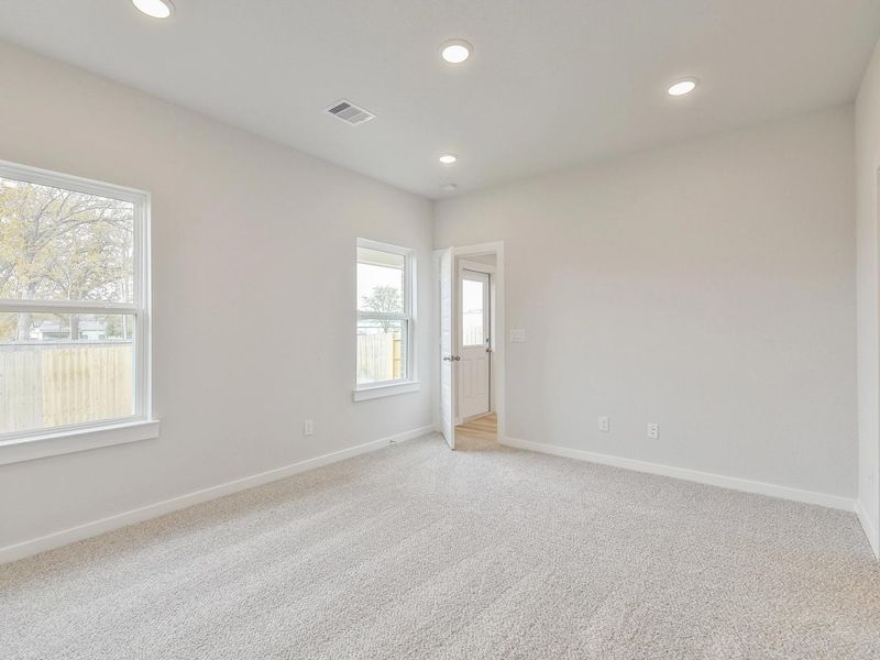 Spacious, unfurnished interior of a new home in Windmill Estates, Magnolia (Image 25).