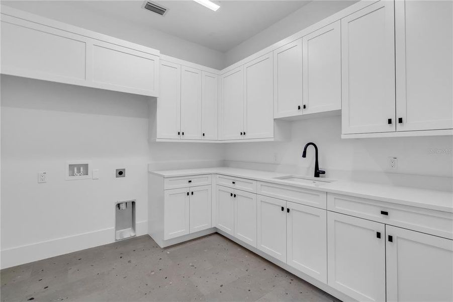 Furnished interior view inside a new home in , Sarasota (Image 19).