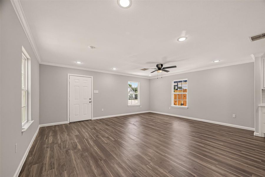 Spacious, unfurnished interior of a new home in , Houston (Image 20). Spacious, unfurnished interior of a new home in , Houston (Image 20).