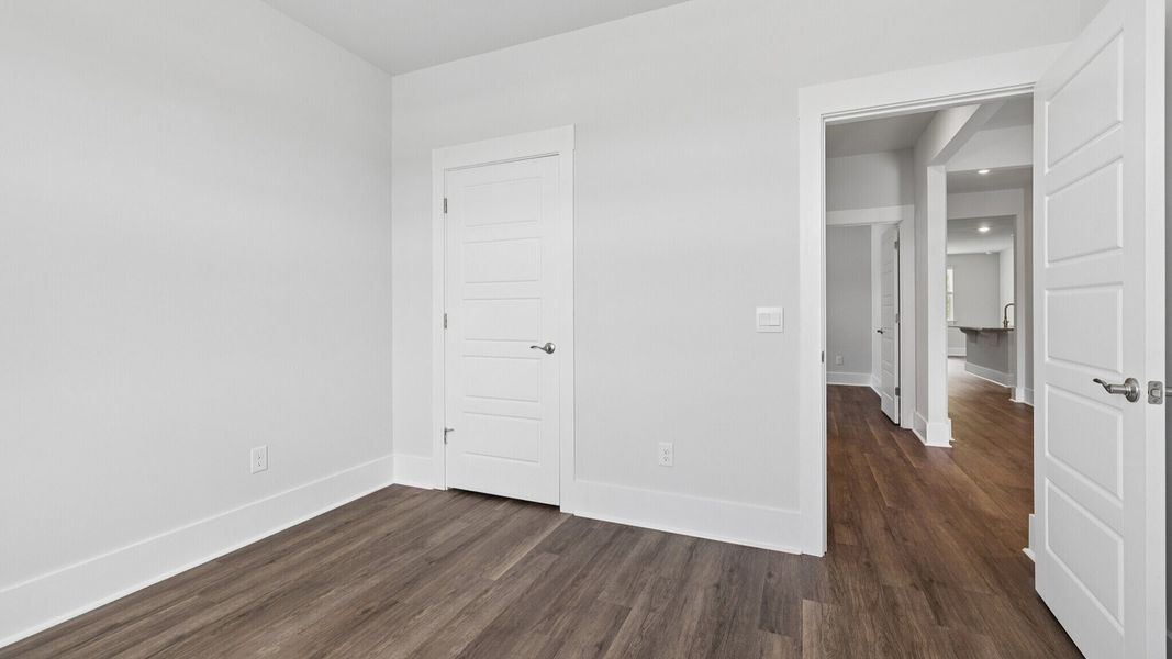 Spacious, unfurnished interior of a new home in Sidbury Station, Castle Hayne (Image 13).
