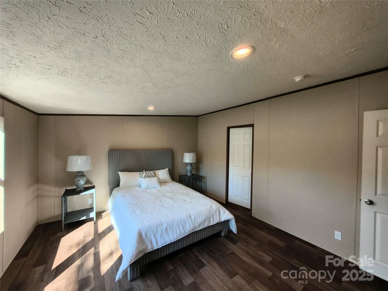 Furnished interior view inside a new home in , Shelby (Image 4).