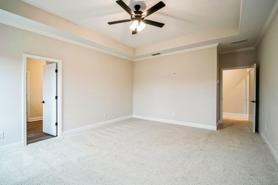 Representative unfurnished interior of a home built from the Warren by UnionMain Homes in Austin Springs, Bethlehem (Image 25).