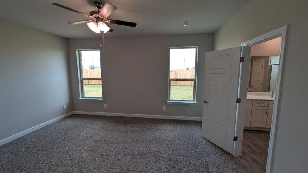 Spacious, unfurnished interior of a new home in Bella Vista, Granbury (Image 12). Spacious, unfurnished interior of a new home in Bella Vista, Granbury (Image 12).