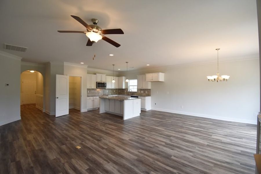 Image 39 of a home in Avondale.