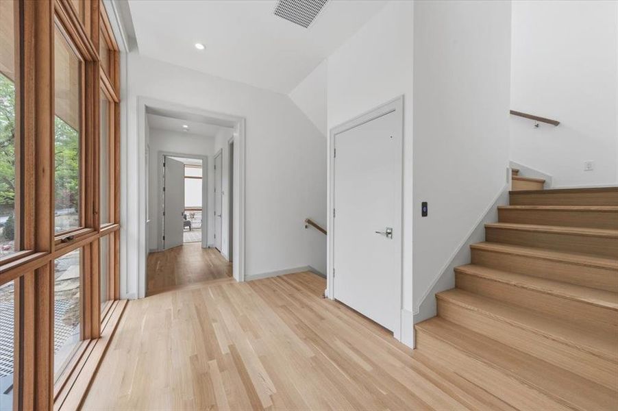 Spacious, unfurnished interior of a new home in , Fort Worth (Image 20).