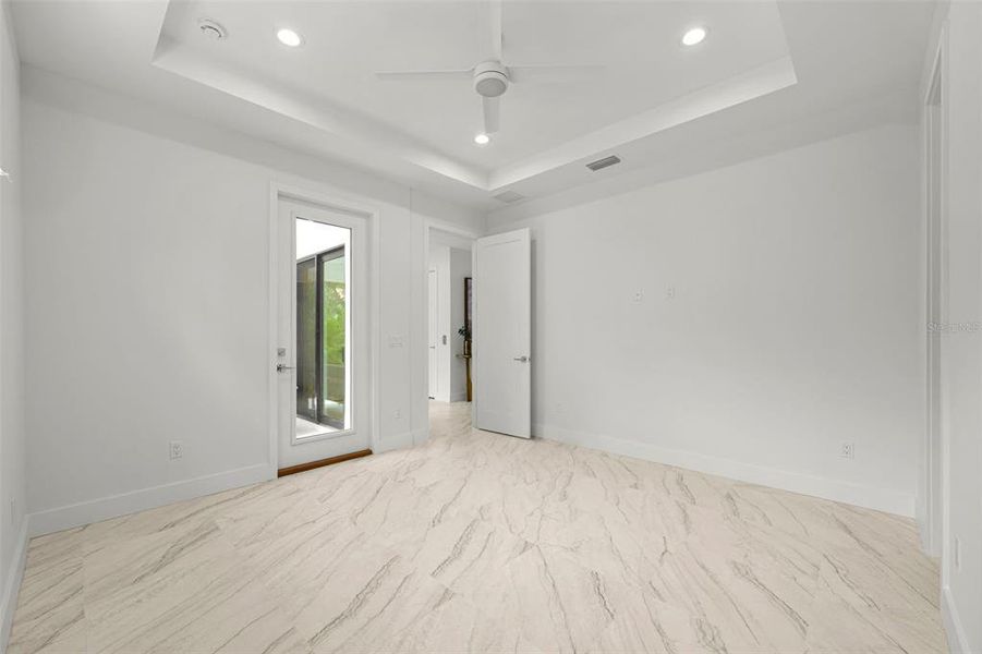 1st floor guest suite