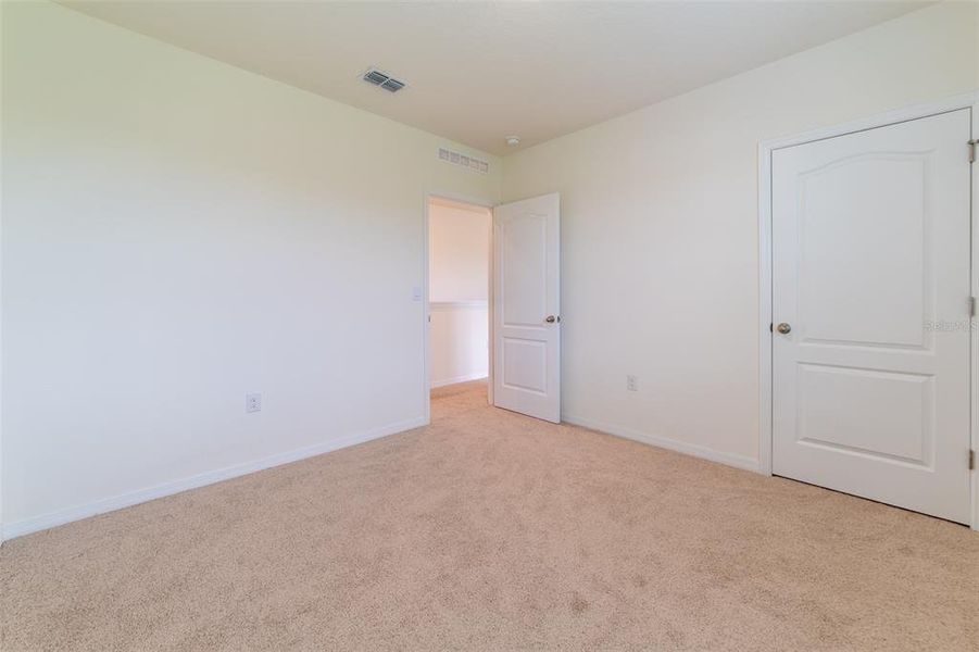 Spacious, unfurnished interior of a new home in , Harmony (Image 53).