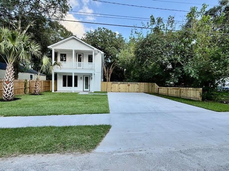 Front exterior of a new home in , North Charleston, SC, highlighting curb appeal (Image 28).
