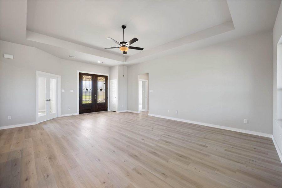 Spacious, unfurnished interior of a new home in Blue Heron Estates, Beasley (Image 25).