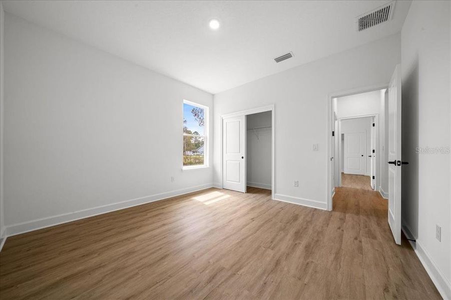Spacious, unfurnished interior of a new home in , Weeki Wachee (Image 23). Spacious, unfurnished interior of a new home in , Weeki Wachee (Image 23).