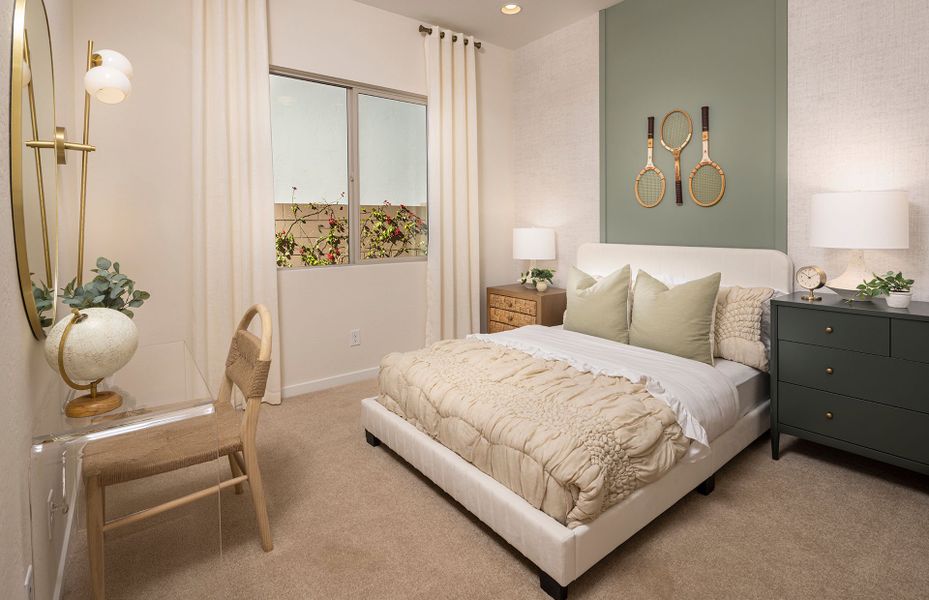 Representative furnished interior of a home built from the Avelino by Pulte Homes in Upper Canyon, Phoenix (Image 17).