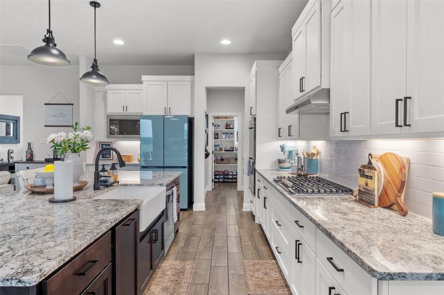 Furnished interior view inside a new home in , Salado (Image 13).