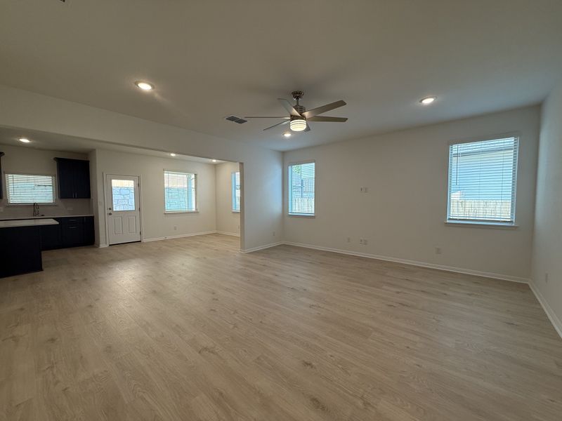 Spacious, unfurnished interior of a new home in The Hills of Bear Creek, Austin (Image 7).