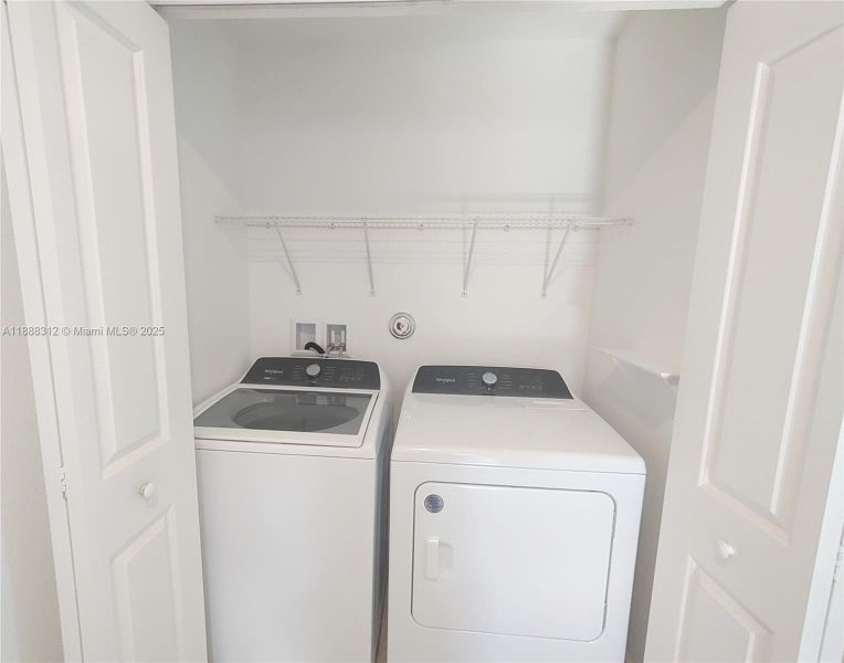 Close-up of interior finishes inside a home in , Lake Worth (Image 15). Close-up of interior finishes inside a home in , Lake Worth (Image 15).