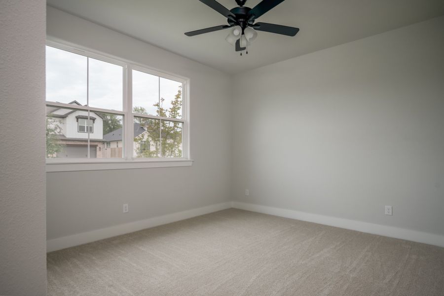 Spacious, unfurnished interior of a new home in Greenbrier, Bryan (Image 19).