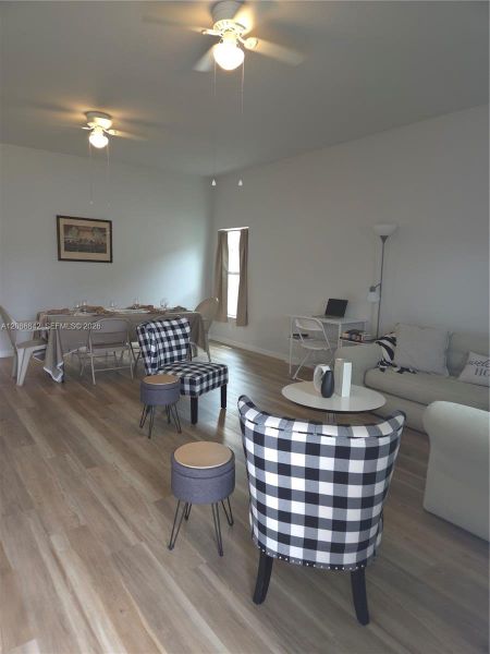 Furnished interior view inside a new home in , Sebring (Image 35).