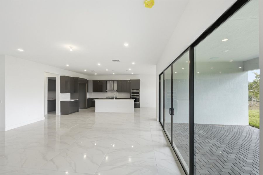 25-print-10140-royal-ascot-avenue 25-print-10140-royal-ascot-avenue