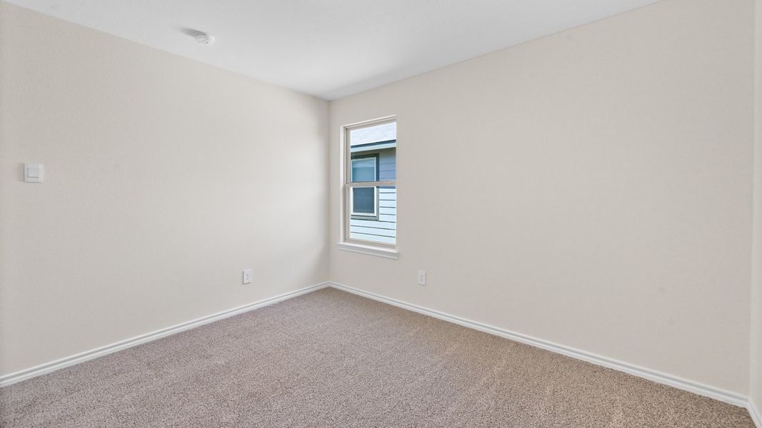 Spacious, unfurnished interior of a new home in Blaire Lake, Tyler (Image 26).
