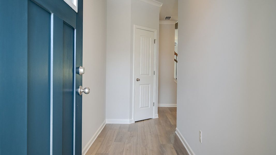 Spacious, unfurnished interior of a new home in Langley Overlook, Loganville (Image 20).