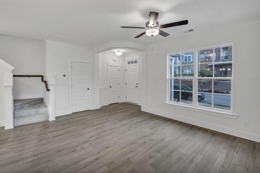 Spacious, unfurnished interior of a new home in Lake Carolina Townhomes, Columbia (Image 20).