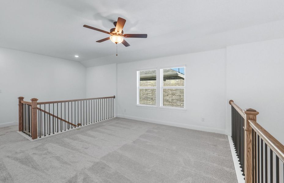 Spacious, unfurnished interior of a new home in Santa Rita Ranch, Liberty Hill (Image 16).