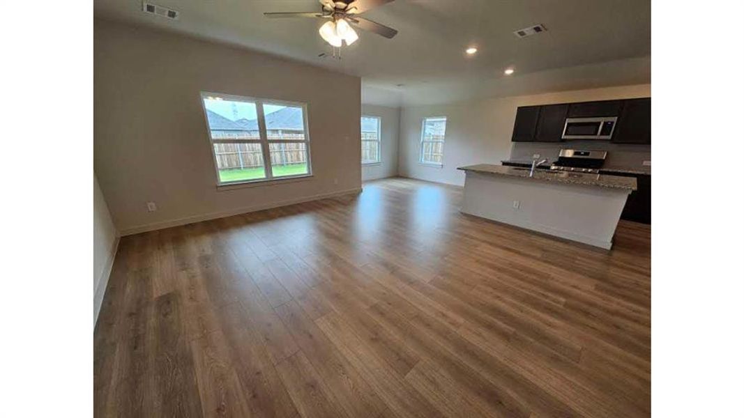 Spacious, unfurnished interior of a new home in Patriot Estates, Venus (Image 19). Spacious, unfurnished interior of a new home in Patriot Estates, Venus (Image 19).