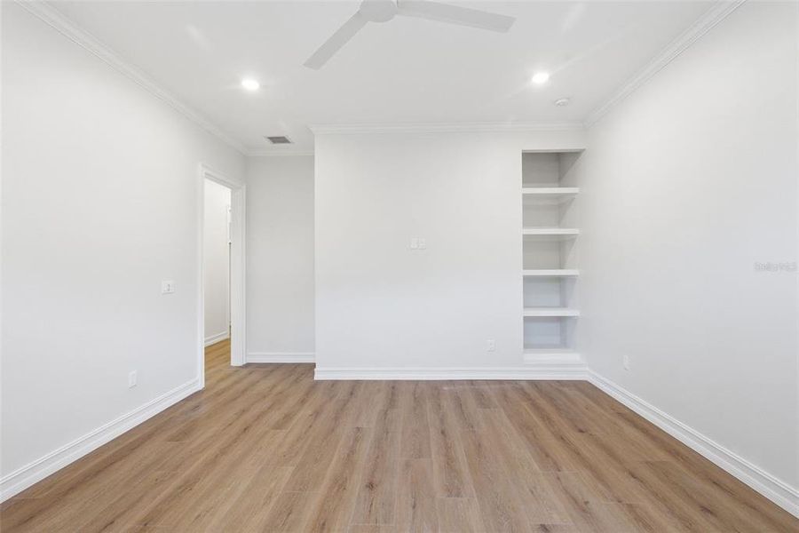 Spacious, unfurnished interior of a new home in , St. Petersburg (Image 33). Spacious, unfurnished interior of a new home in , St. Petersburg (Image 33).