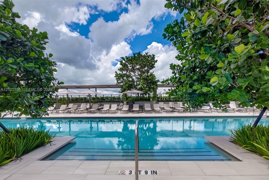 Community amenities in , Miami (Image 39).