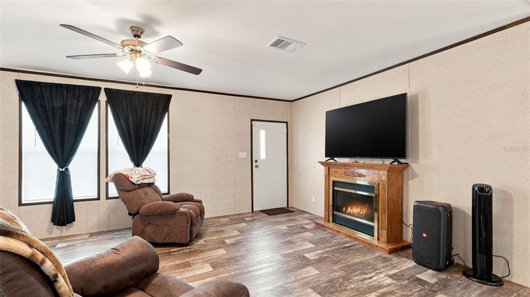 Furnished interior view inside a new home in , Hernando (Image 15).