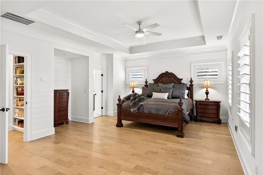 Furnished interior view inside a new home in Hillandale In Historic Roswell, Roswell (Image 29).