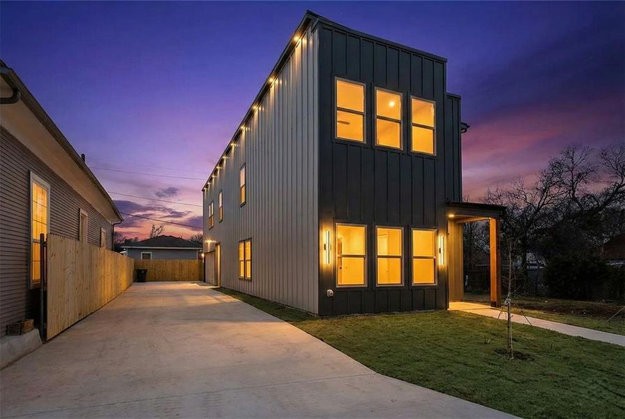 Image 11 of a home in .