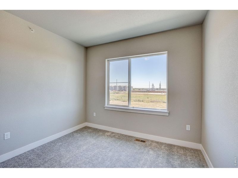 Spacious, unfurnished interior of a new home in , Longmont (Image 10).