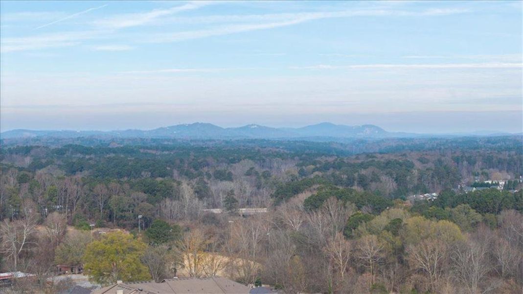 Natural landscape and outdoor views near Silvercrest Lakes in Acworth (Image 50). Natural landscape and outdoor views near Silvercrest Lakes in Acworth (Image 50).