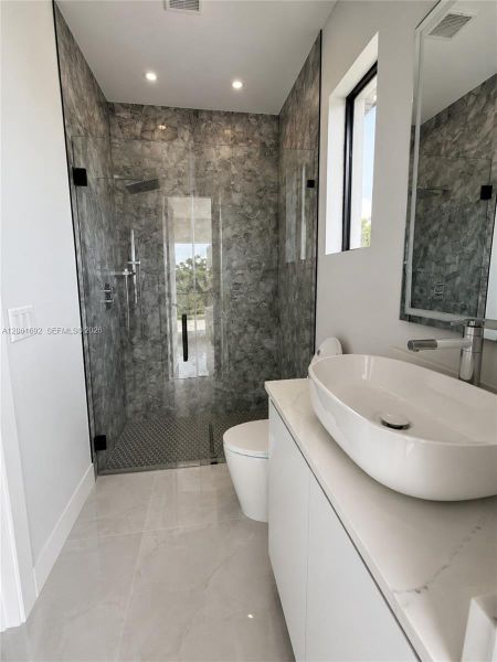 Furnished interior view inside a new home in , Cape Coral (Image 14).