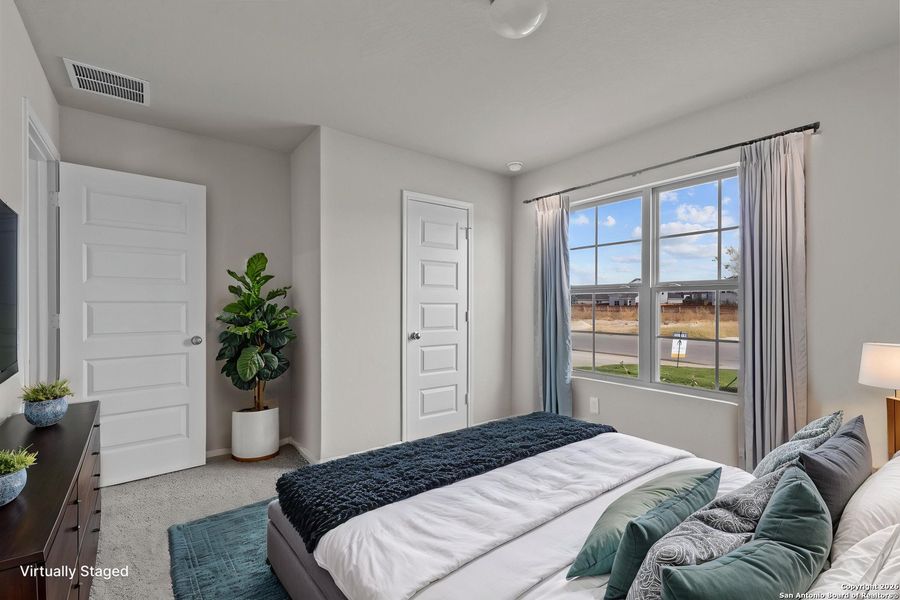 Furnished interior view inside a new home in Jordan's Ranch, San Antonio (Image 9).