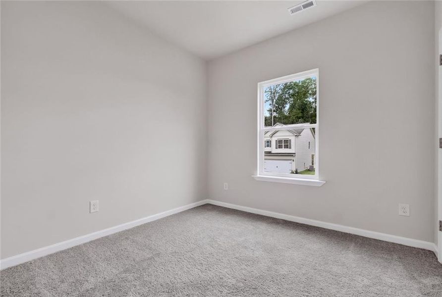 Spacious, unfurnished interior of a new home in Laurel Creek, Calhoun (Image 21).
