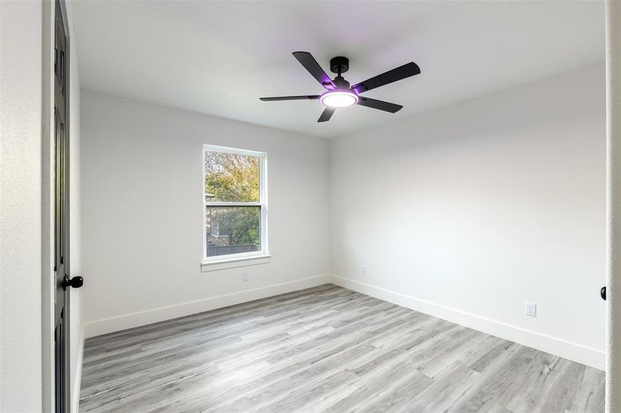 Spacious, unfurnished interior of a new home in , Granbury (Image 29).