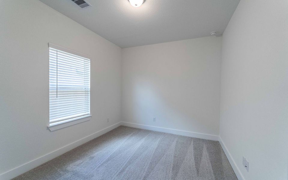 Spacious, unfurnished interior of a new home in Massey Oaks, Pearland (Image 33). Spacious, unfurnished interior of a new home in Massey Oaks, Pearland (Image 33).