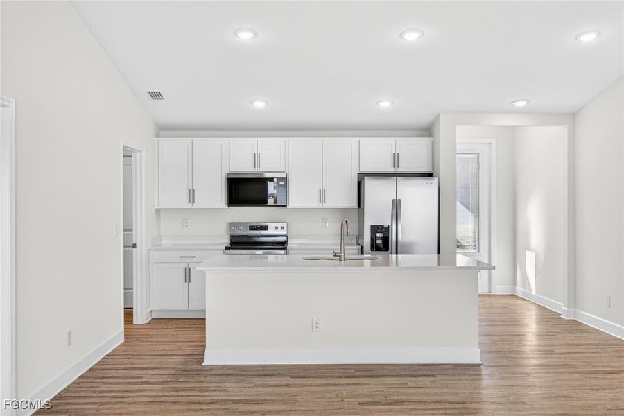 Furnished interior view inside a new home in Cape Coral, Cape Coral (Image 10).
